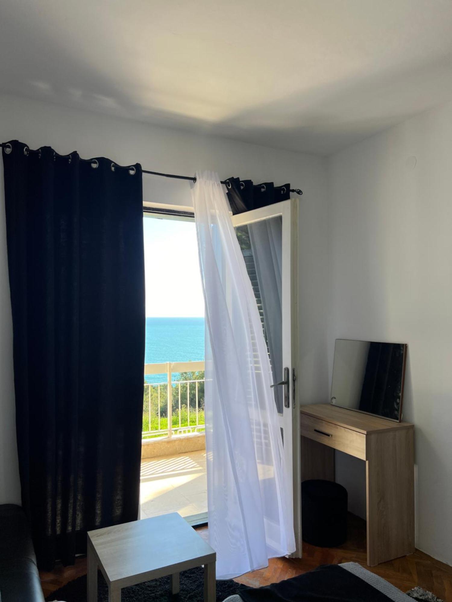 Apartments Nautilus Ulcinj Esterno foto