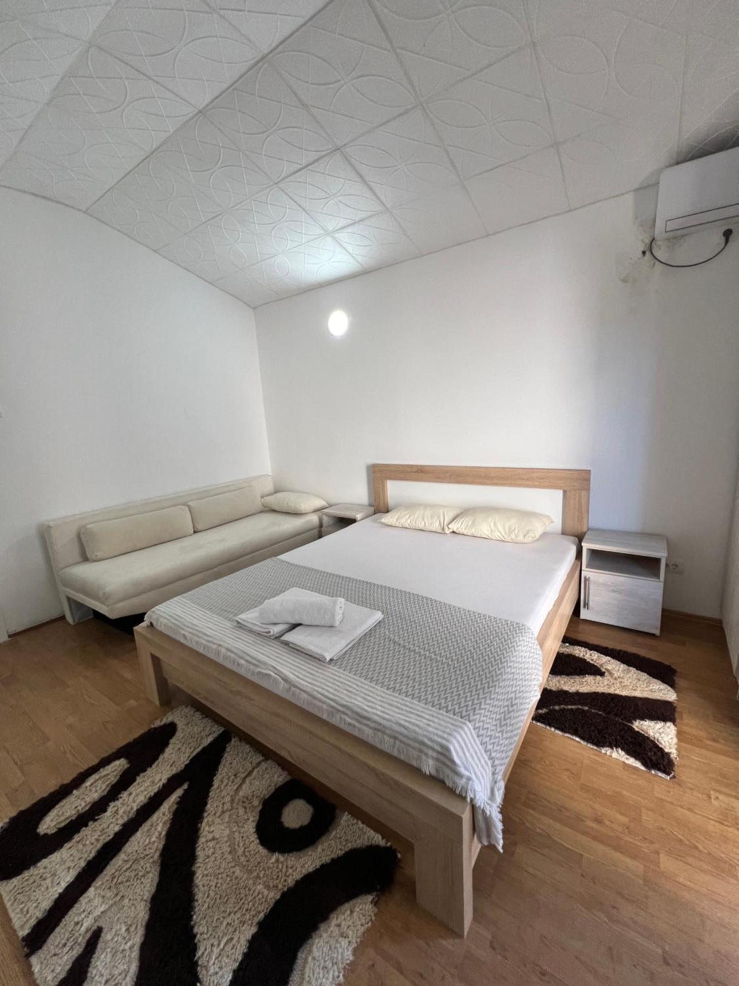 Apartments Nautilus Ulcinj Esterno foto