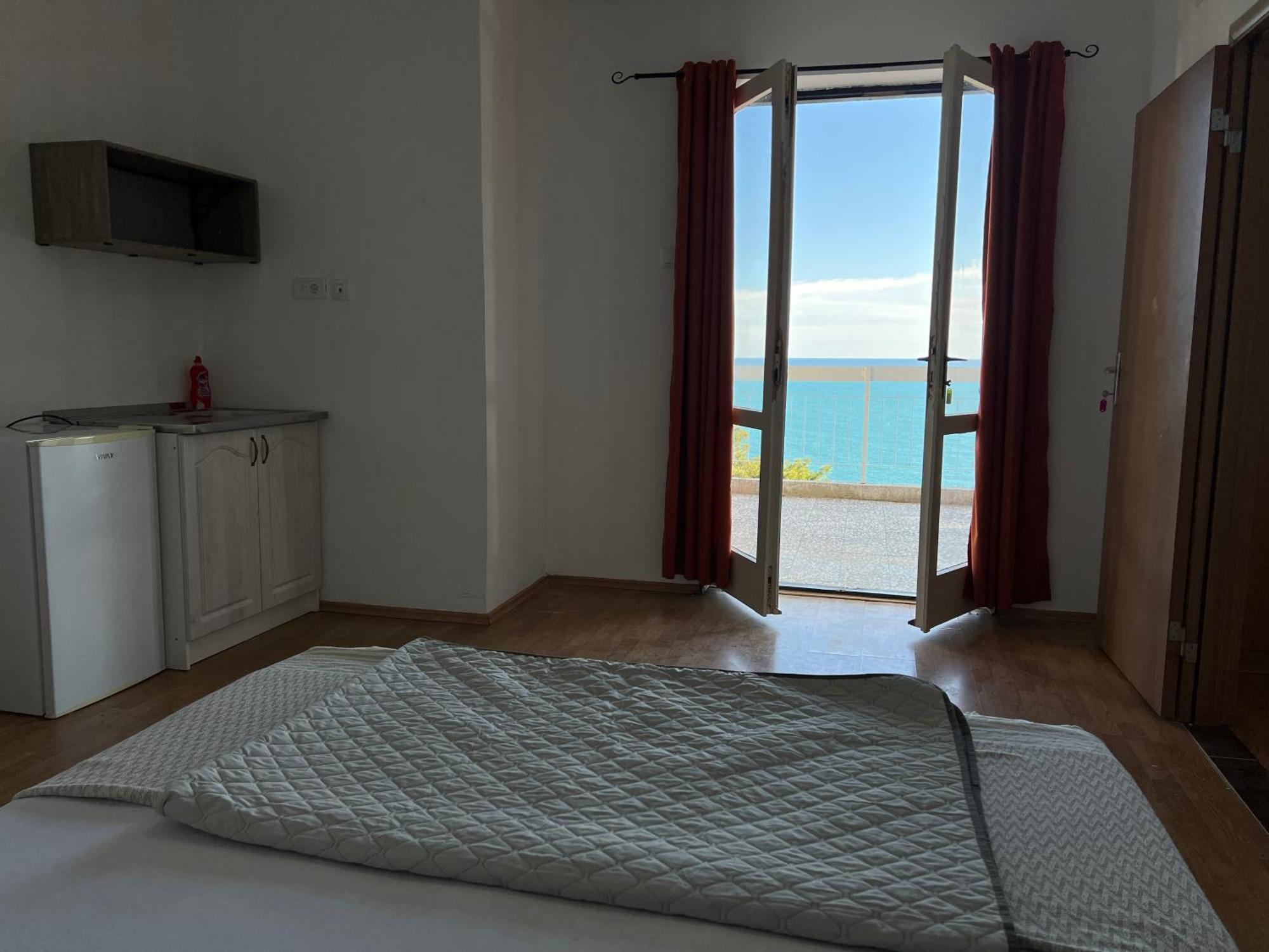 Apartments Nautilus Ulcinj Esterno foto