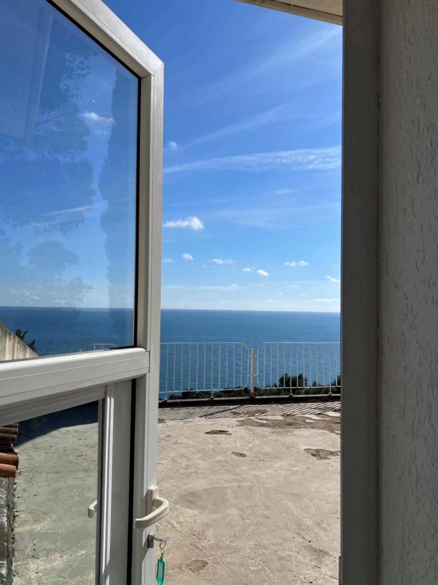 Apartments Nautilus Ulcinj Esterno foto