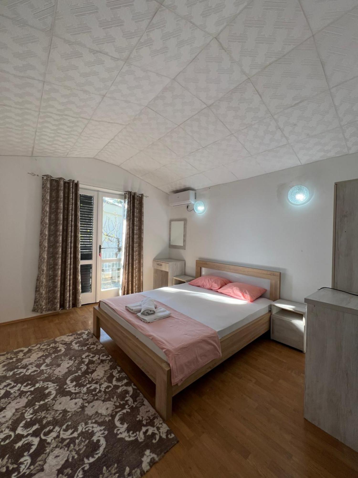 Apartments Nautilus Ulcinj Esterno foto